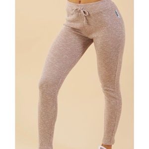 NWT Gymshark Slounge Leggings Taupe S